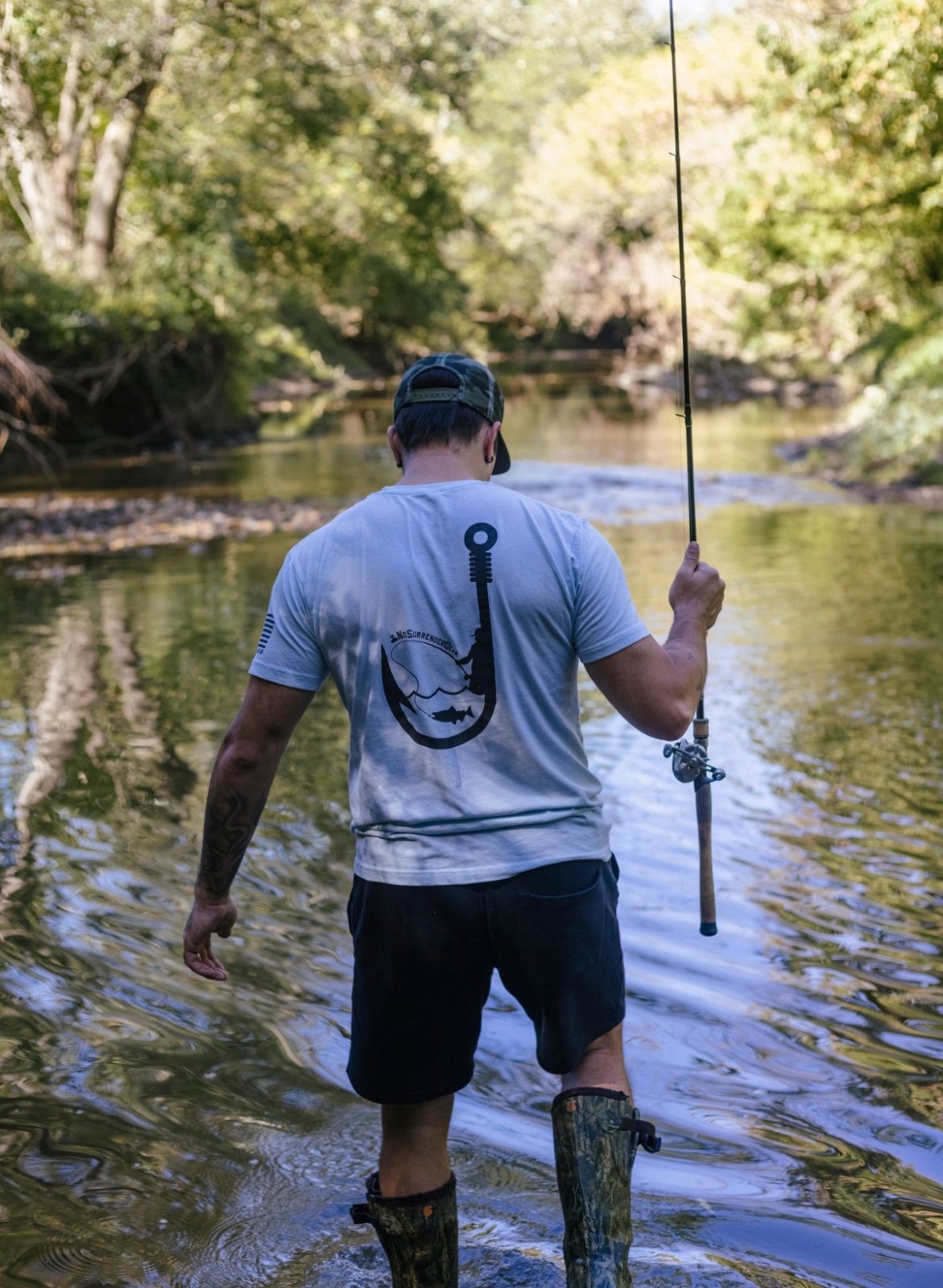 Hooked Up Tee | Ice Blue - NoSurrenderGear